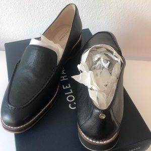 Brand New   Cole Haan Black Go to Loafer